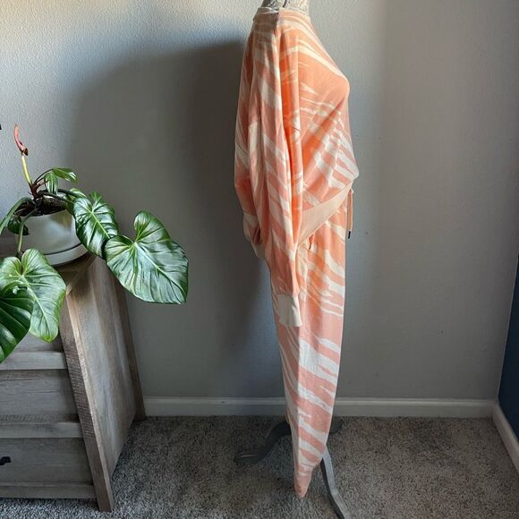 Sweaty Betty Essentials Sweatshirt & Pocket Joggers - Nectarine Orange Tie Dye - Picture 10 of 11